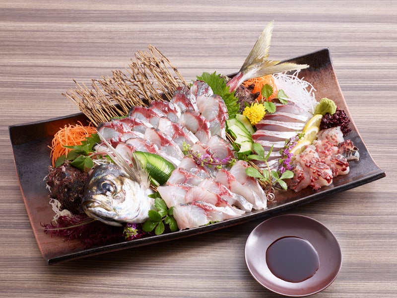 関あじ